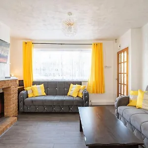 Holiday home Cosy House #lea Hall Train Station #bhx #nec #nia, Birmingham